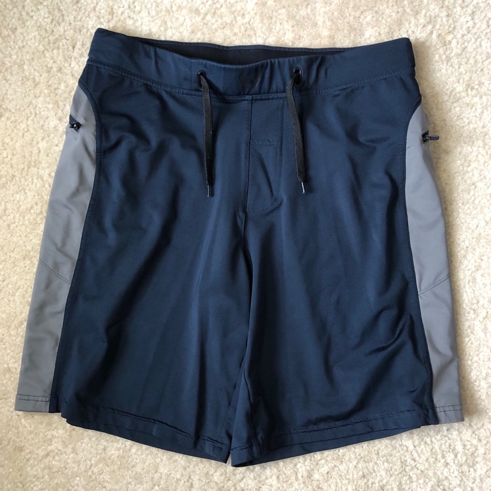 HYLETE Workout Shorts-Size L
